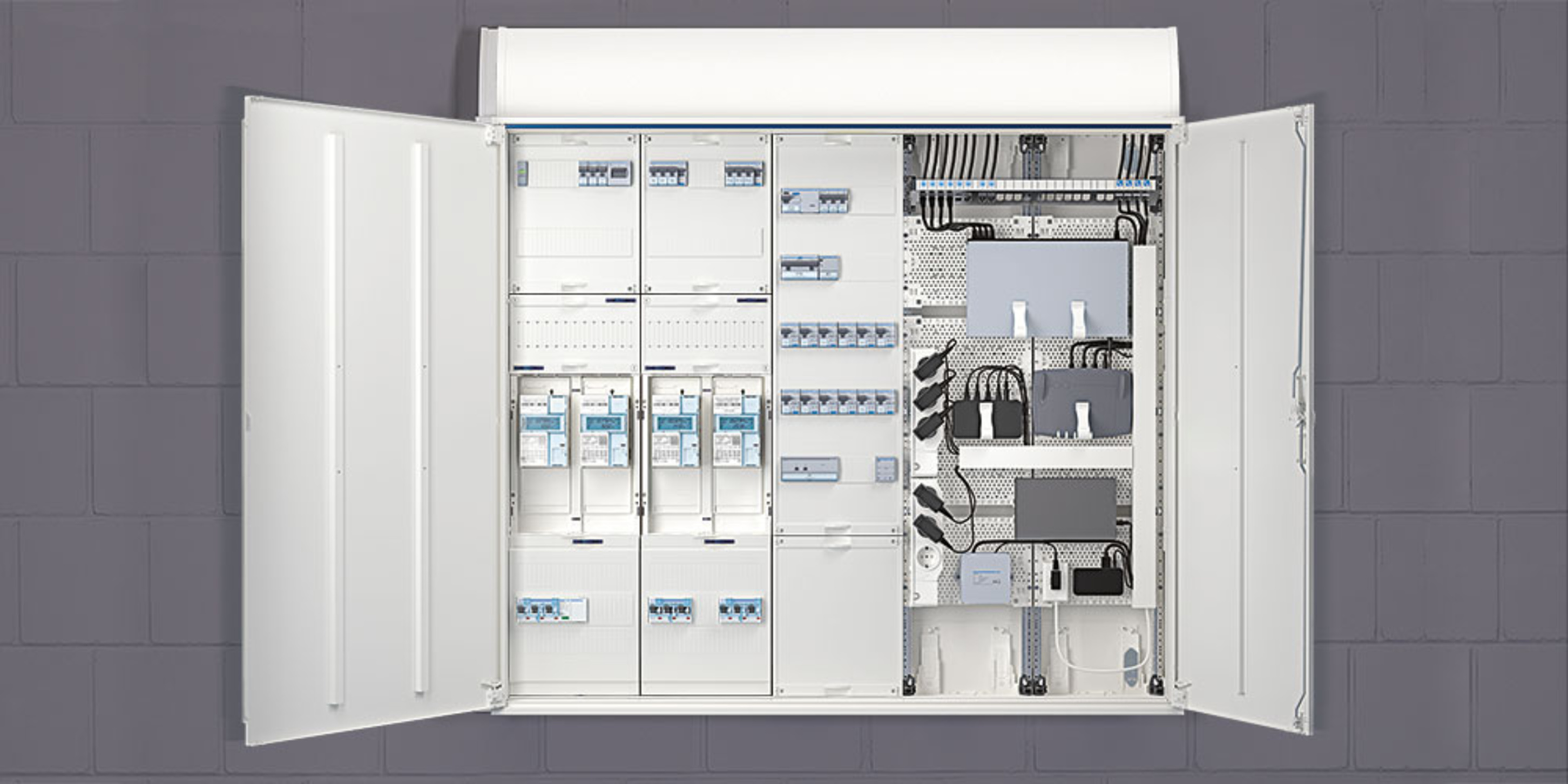 Technikzentrale bei Elektrotechnik Homeier GmbH in Alteglofsheim